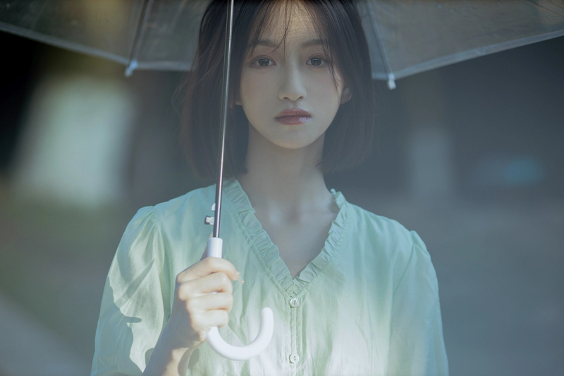 光和轻盈的夏日