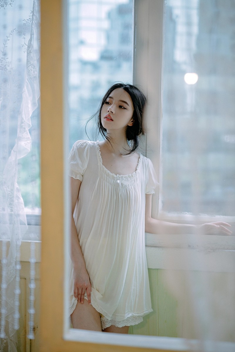 晚间白纱