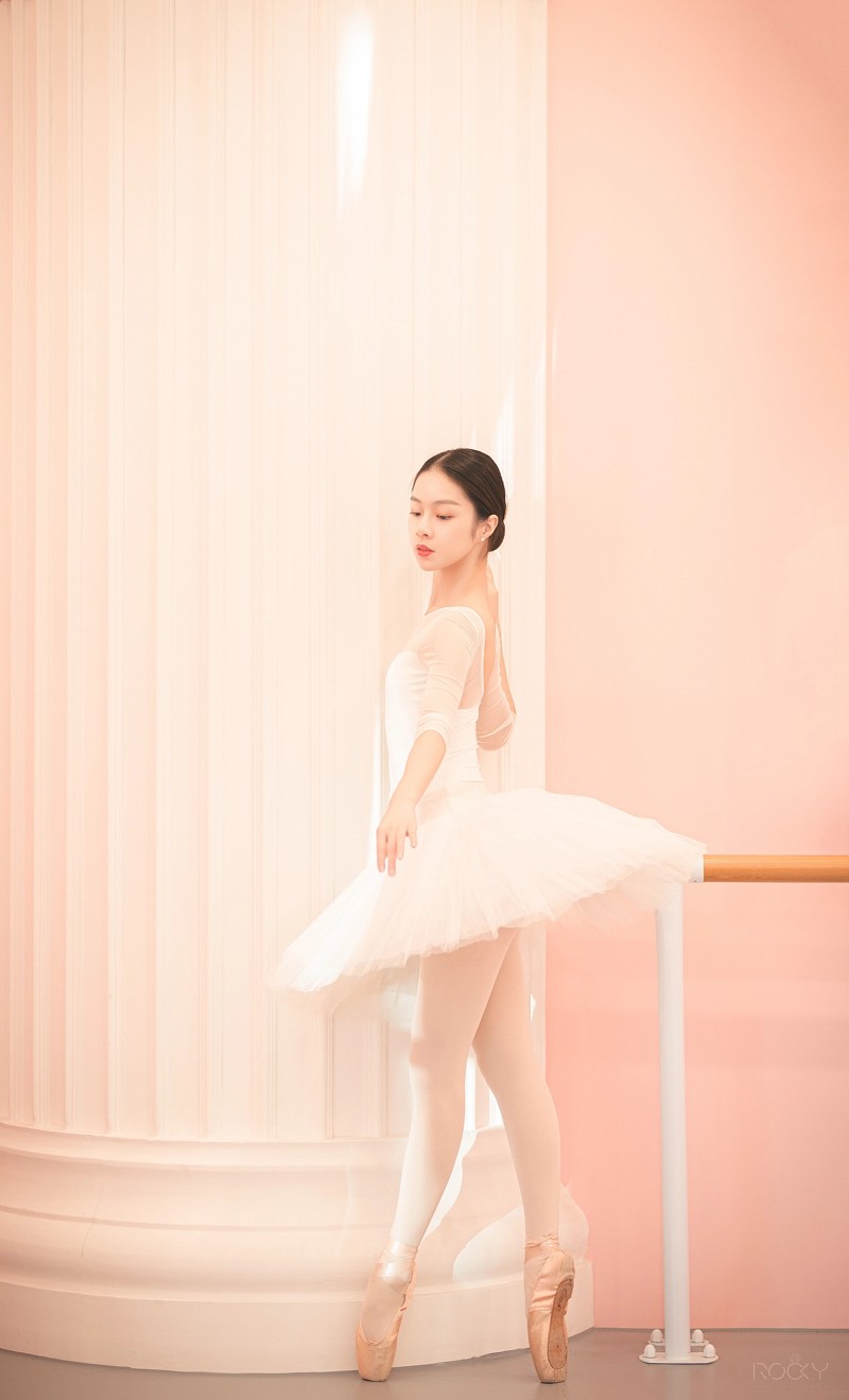 芭蕾《白》
