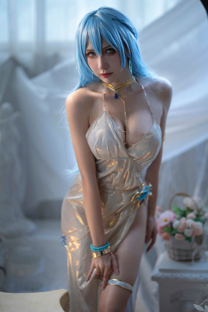 海伦礼服