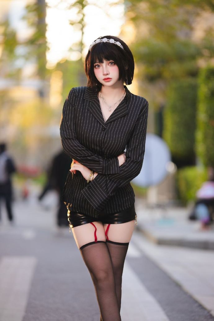 怎么？想与我共进晚餐么？