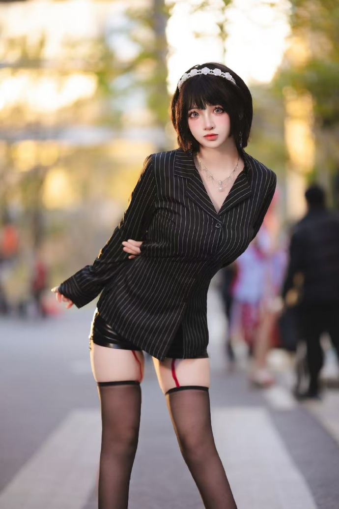 怎么？想与我共进晚餐么？