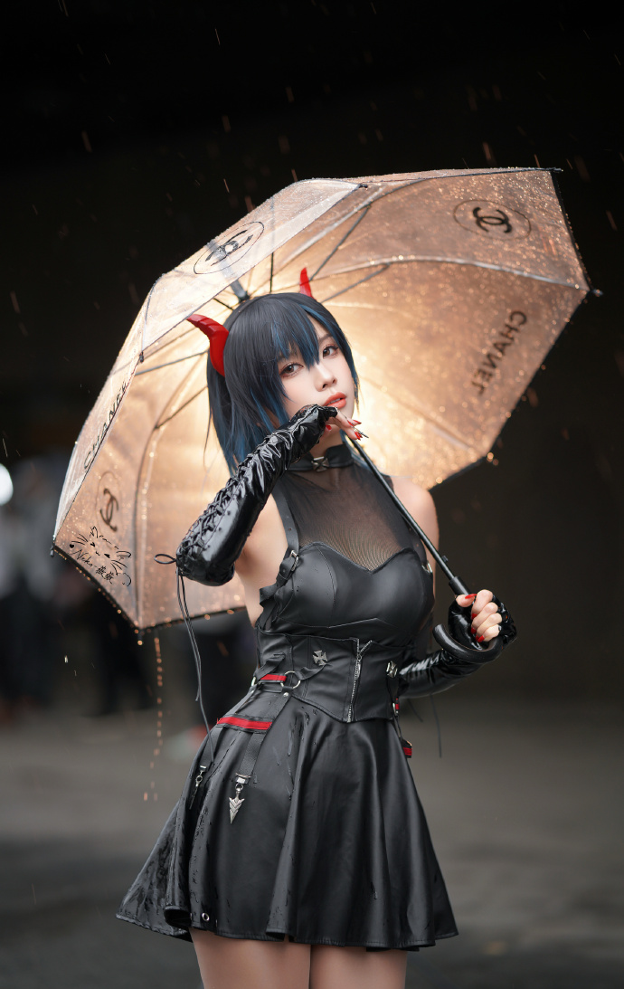 也算是无意中拍上雨景了！