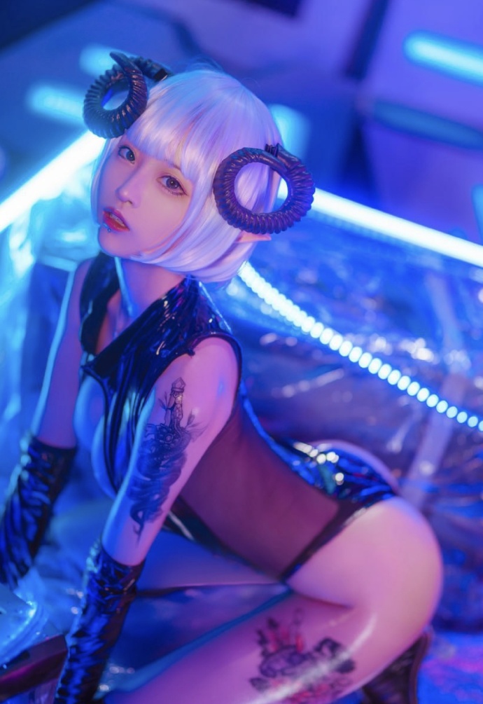 赛博朋克女朋友喜欢么