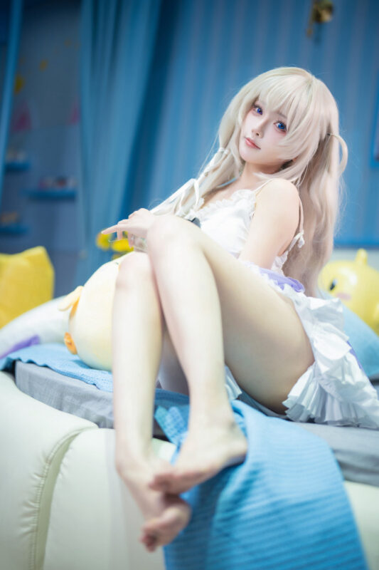 指挥官~快来休息一下吧-MOON