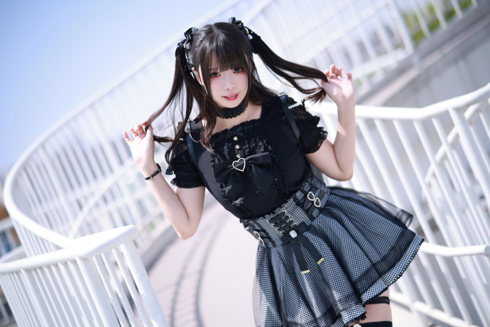 听到了吗！你的眼里只能有我！